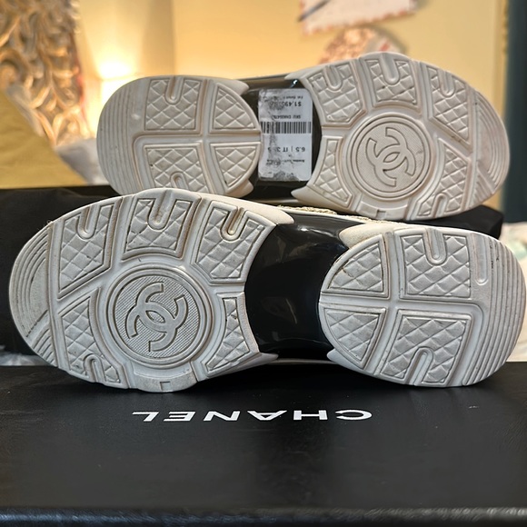 COPY - CHANEL Braided Raffia Sneakers - Picture 6 of 7